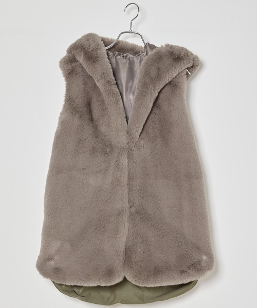 INED CLARO（イネドクラロ）の「エコファー×キルティングダウンベスト（ダウンベスト・レディース・モカ/アイボリー・フリー）」の8枚目の写真