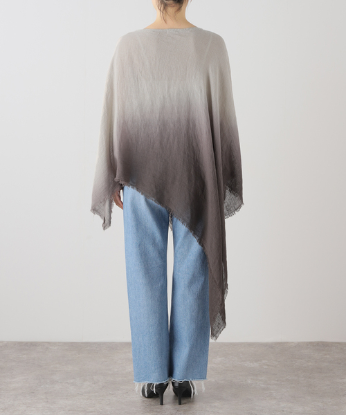 IENA（イエナ）の「PROTAGONISTA/プロタゴニスタ poncho ポンチョ（その他トップス・レディース・チャコールグレー・FREE）」の11枚目の写真
