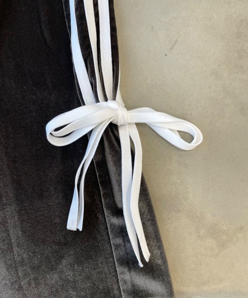 SHAGGIE（シャギー）の「サイドラインベロアルーズパンツ（その他パンツ・レディース・ブラウン/ネイビー・FREE）」の11枚目の写真