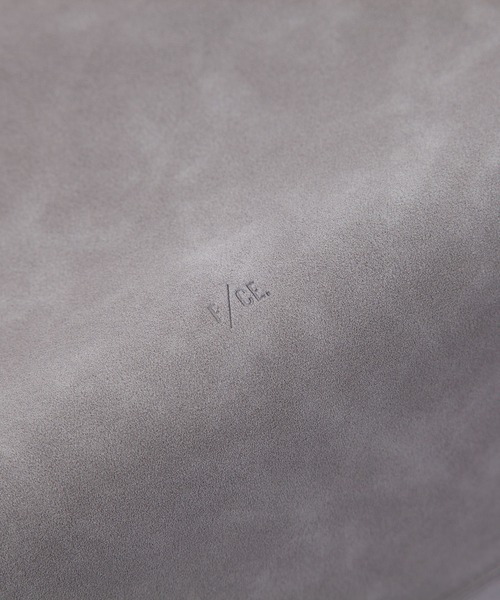 F/CE. （エフシーイー）の「F/CE. TECH LEATHER 2WAY TOTE / エフシーイー テック レザー 2WAY トート（トートバッグ・メンズ・グレー/ベージュ・FREE）」の20枚目の写真