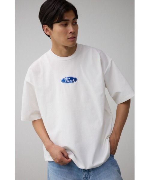 AZUL by moussy(アズールバイマウジー)の「SBC FUNKワッペンドッキングT(Tシャツ/カットソー・メンズ・ホワイト/ブラック/ライトイエロー・FREE)」の2枚目の写真