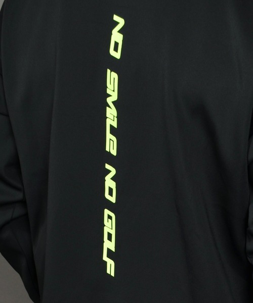 COMON GOLF（コモンゴルフ）の「バックロゴプリント入り ポンチジャージ素材 長袖モックネック ゴルフプルオーバー（ゴルフグッズ・メンズ・ブラック/グレー・M/L/XL/XXL/XXXL）」の3枚目の写真