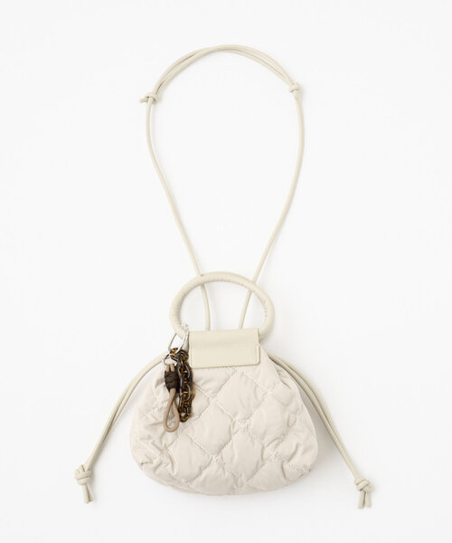 チャーム付きキルティングミニショルダー ピンク チャーム付きベロアキルティングミニショルダー – pium