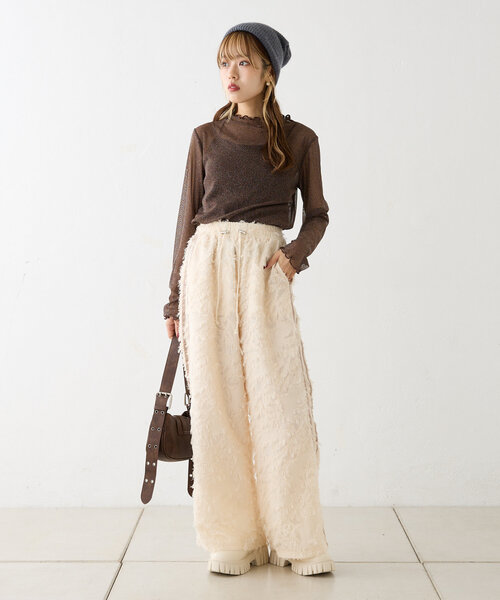 w closet（ダブルクローゼット）の「ラメチュール長袖プルオーバー（Tシャツ/カットソー・レディース・ベージュ/ブラウン/グレー・FREE）」の15枚目の写真