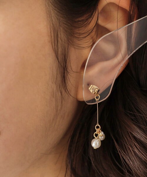 OPAQUE.CLIP（オペークドットクリップ）の「◆ビジュー×フェイクパールピアス（ピアス（両耳用）・レディース・シルバー/ゴールド・00）」の6枚目の写真