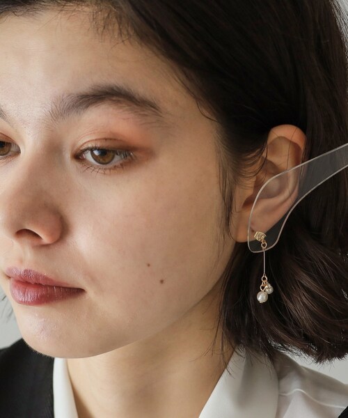 OPAQUE.CLIP（オペークドットクリップ）の「◆ビジュー×フェイクパールピアス（ピアス（両耳用）・レディース・シルバー/ゴールド・00）」の7枚目の写真