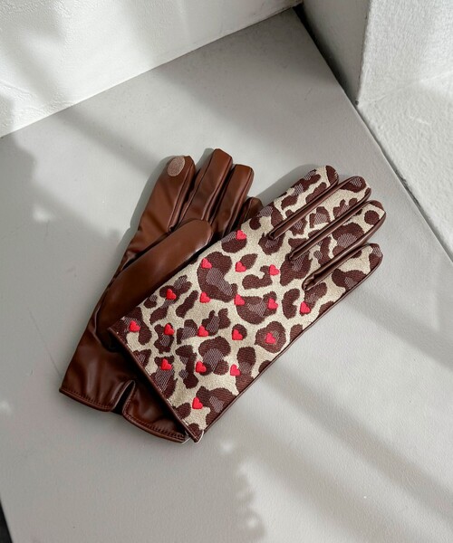 Casselini（キャセリーニ）の「【CASSELINI/キャセリーニ】 ジャガード柄×刺しゅうグローブ（手袋・レディース・ブラウン系その他/ブラック系その他/グレー系その他2/ベージュ系その他2・FREE）」の4枚目の写真