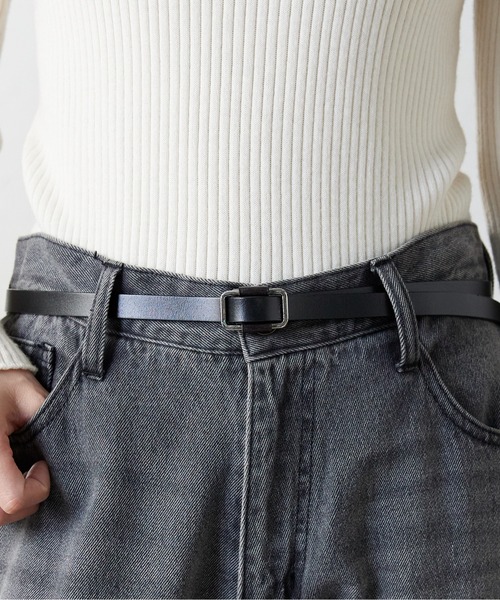 Lien Select(リエンセレクト)の「ノンホールスリムレザーベルト(ベルト・レディース・ブラック×シルバー/ベージュ系その他2/ベージュ系その他/ブラック×ゴールド・FREE)」の2枚目の写真