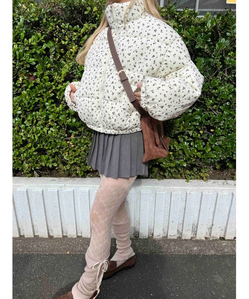 WC（ダブル シー）の「リトルフラワーコーデュロイジャケット（ブルゾン・レディース・アイボリー/ブラック・FREE）」の12枚目の写真