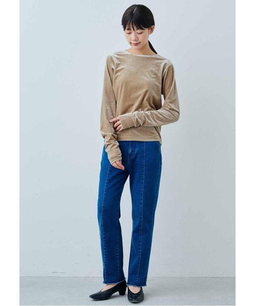 IEDIT（イディット）の「ＩＥＤＩＴ　袖シャーリングで着映えるベロアトップス（Tシャツ/カットソー・レディース・ブラウン/サックスブルー/ベージュ・LL/3L/M/L/S/4L）」の7枚目の写真