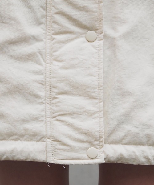 tiptop(ティップトップ)の「【ZOZO限定アイテム】ナイロンモンスターパーカーブルゾン(ブルゾン・レディース・アイボリー/ブラック・FREE)」の8枚目の写真