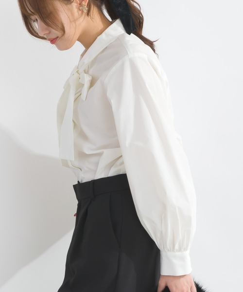 PICCIN（ピッチン）の「ブロードリボンタイブラウス（シャツ/ブラウス・レディース・オフホワイト/サックスブルー/ネイビー・M）」の5枚目の写真