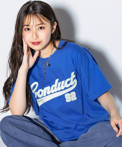 repipi armario（レピピ アルマリオ）の「サテンワッペンTシャツ（Tシャツ/カットソー・キッズ・ブルー/グレー/ブラック/イエロー/レッド/ピンク/ホワイト・MEDIUM/LARGE/SMALL）」の4枚目の写真