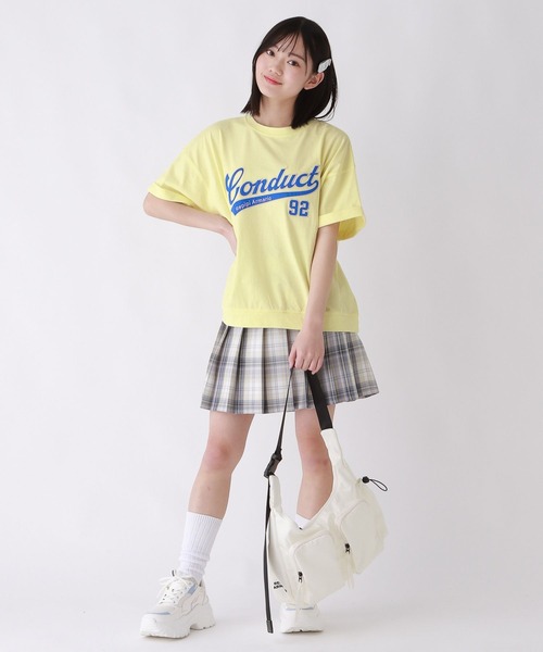 repipi armario（レピピ アルマリオ）の「サテンワッペンTシャツ（Tシャツ/カットソー・キッズ・ブルー/グレー/ブラック/イエロー/レッド/ピンク/ホワイト・MEDIUM/LARGE/SMALL）」の21枚目の写真