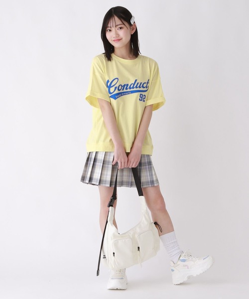 repipi armario（レピピ アルマリオ）の「サテンワッペンTシャツ（Tシャツ/カットソー・キッズ・ブルー/グレー/ブラック/イエロー/レッド/ピンク/ホワイト・MEDIUM/LARGE/SMALL）」の22枚目の写真