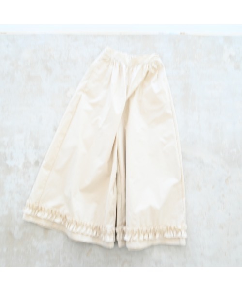 NHT(エヌエイチティー)の「エヌエイチティー フリルロングパンツ(その他パンツ・キッズ・ベージュ系その他6/インディゴブルー/ブラック・120cm/130cm/140cm/150cm/160cm/110cm)」の17枚目の写真