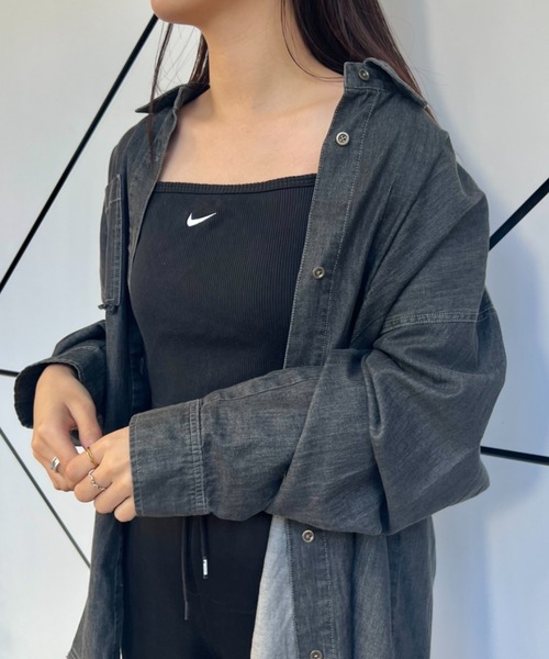 NIKE（ナイキ）の「【NIKE】エッセンシャルリブクロップドトップ（キャミソール・レディース・ブラック・LARGE）」の4枚目の写真