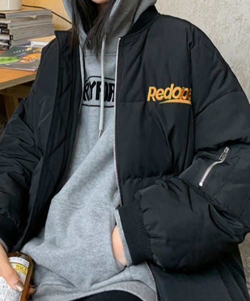 SHEPP(シープ)の「裏起毛 フロントロゴ ビッグパーカー(パーカー・レディース・ホワイト/グレー・M/L)」の4枚目の写真