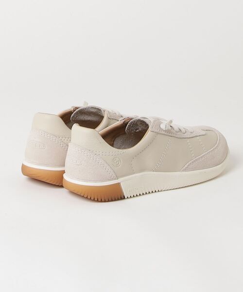KEEN(キーン)の「KNX T-TOE / ケーエヌエックス ティートウ / レディース スニーカー(スニーカー・レディース・オフホワイト・23cm/23.5cm/24cm/24.5cm/25cm/25.5cm/22.5cm)」の2枚目の写真