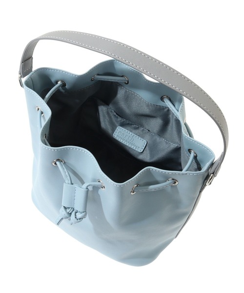 earth music&ecology（アースミュージックアンドエコロジー）の「バイカラーハンドルドロストバッグ（トートバッグ・レディース・ブルー/アイボリー/ブラック・FREE）」の10枚目の写真