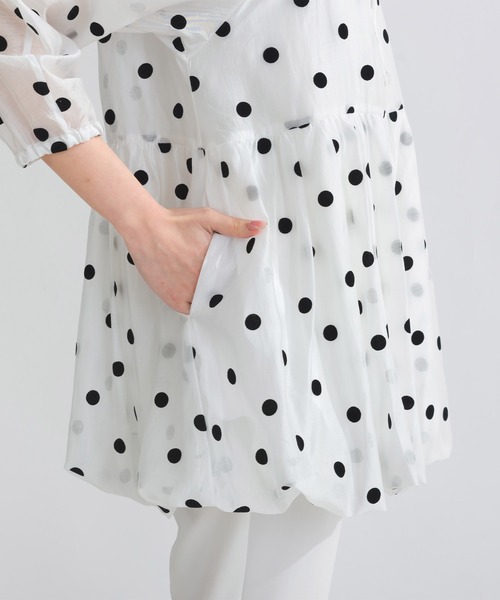 PICCIN PERLA（ピッチンペルラ）の「フロッキードットシアーブルゾン（ブルゾン・レディース・オフホワイト/ブラック・M）」の20枚目の写真