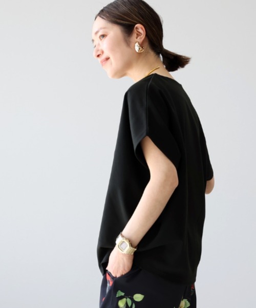 Aletta vita(アレッタビータ)の「【欲しかったのはこの立体感 週一トップス】ポンチボートネックコクーンプルオーバー(Tシャツ/カットソー・レディース・ブラック/ホワイト系/チョコ/ネイビー/チャコール/ベージュ系その他/ベージュ系その他2/オフホワイト・FREE)」の11枚目の写真