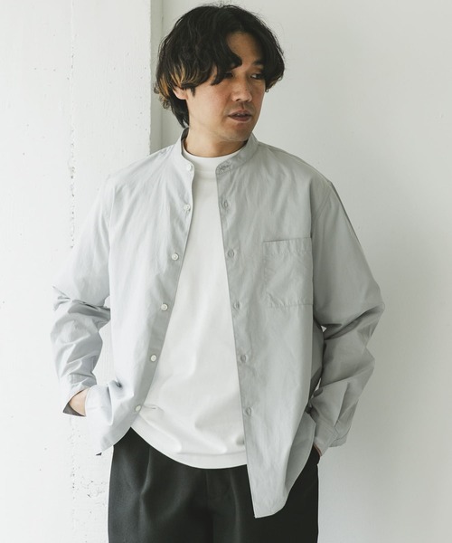 URBAN RESEARCH DOORS（アーバンリサーチドアーズ）の「シルクブレンド ロングスリーブバンドカラーシャツ（シャツ/ブラウス・メンズ・ブルー/ブルー系その他/ライトグレー・LARGE/MEDIUM）」の6枚目の写真