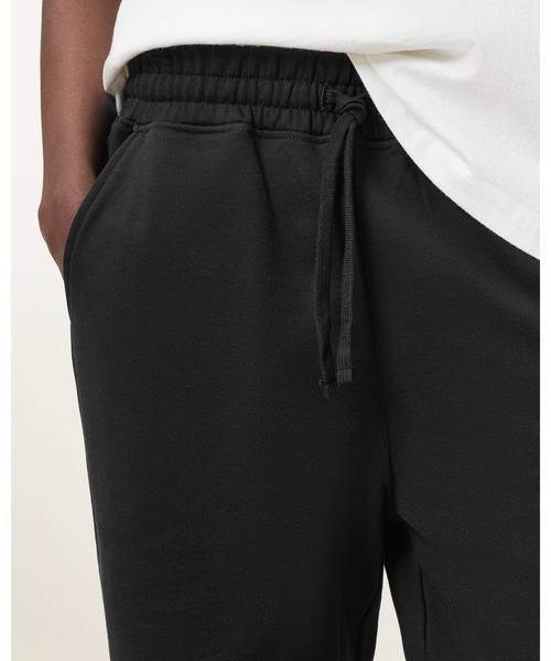 ALLSAINTS（オールセインツ）の「UNDERGROUND RELAXED FIT SWEAT SHORTS | アンダーグラウンド リラックス フィット スウェット ショーツ（スウェットパンツ・メンズ・ブラック・S/M/XS/L）」の9枚目の写真