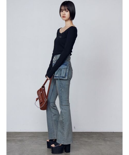 EMODA(エモダ)の「クロスクロップドトップ(Tシャツ/カットソー・レディース・ホワイト/ブラック/グレー/ピンク・FREE)」の9枚目の写真