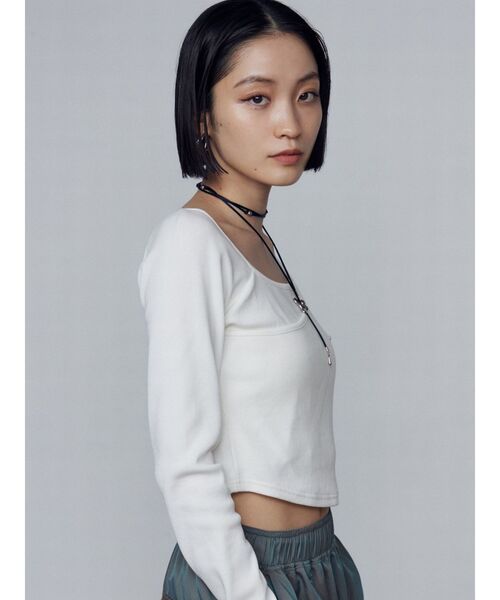 EMODA(エモダ)の「クロスクロップドトップ(Tシャツ/カットソー・レディース・ホワイト/ブラック/グレー/ピンク・FREE)」の17枚目の写真