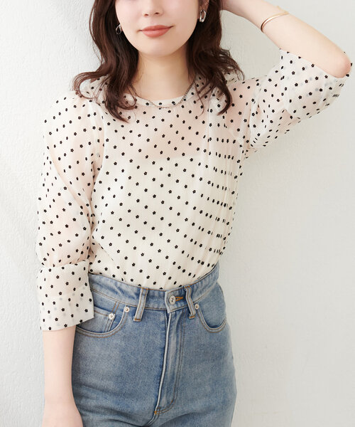 natural couture(ナチュラルクチュール)の「シアー×フロッキーバルーンフリル袖ブラウス(シャツ/ブラウス・レディース・アイボリー/オフホワイト/グレー/ブラック/ミント・FREE)」の17枚目の写真