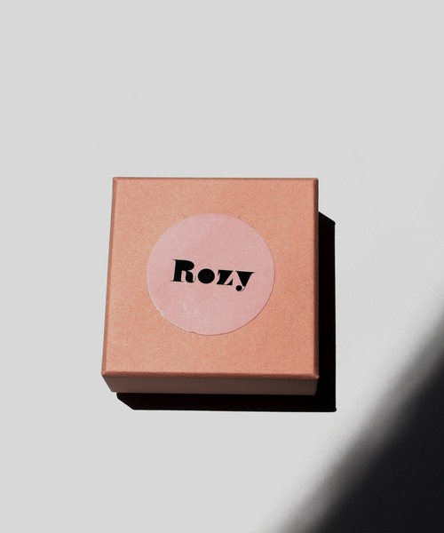 ROZY(ロージィー)の「【SV】ノットプチフープピアス(ピアス(両耳用)・レディース・シルバー/ゴールド・FREE)」の3枚目の写真