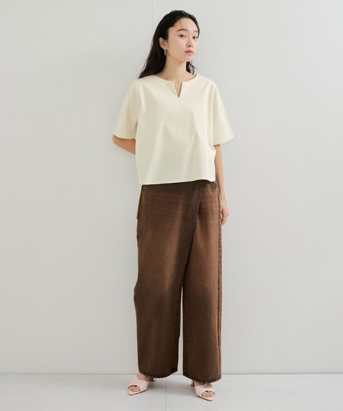 le cercle ADAM ET ROPE'（ルセルクルアダムエロペ）の「2WAYヘムカットプルオーバー（Tシャツ/カットソー・レディース・ホワイト/ライトグリーン/ブラック/ベージュ系/ホワイト系・FREE）」の9枚目の写真