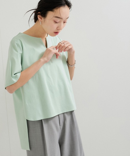 le cercle ADAM ET ROPE'（ルセルクルアダムエロペ）の「2WAYヘムカットプルオーバー（Tシャツ/カットソー・レディース・ホワイト/ライトグリーン/ブラック/ベージュ系/ホワイト系・FREE）」の22枚目の写真