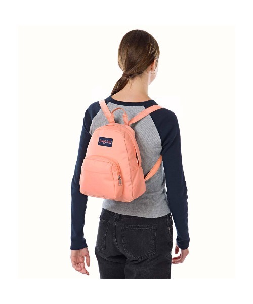 JANSPORT(ジャンスポーツ)の「JANSPORT HALF PINT(ジャンスポーツ ハーフパイント)(バックパック/リュック・メンズ・オレンジ系/グリーン系/ピンク系・FREE)」の17枚目の写真