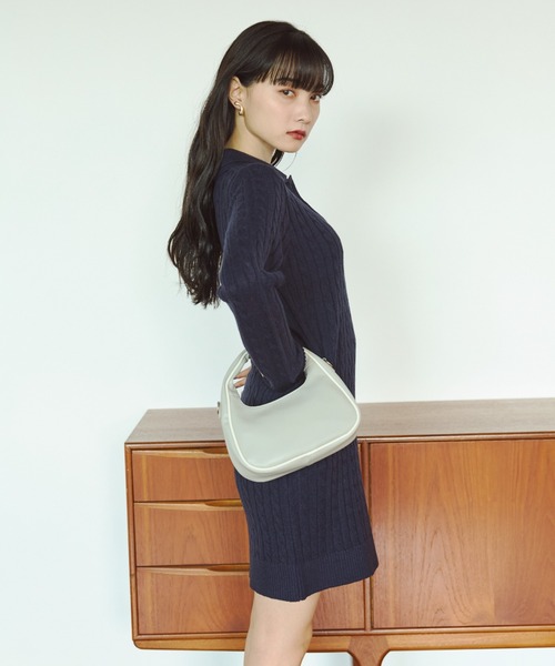 VANNIE U(ヴァニーユー)の「バイカラーパイピングワンハンドルバッグ/ショルダー付き(ショルダーバッグ・レディース・グレー/ブラック・FREE)」の19枚目の写真