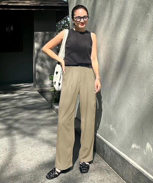 KOBE LETTUCE（コウベレタス）の「[ 春名亜美さんコラボ ]選べる3丈リネンライクタックパンツ（その他パンツ・レディース・ピンク系/ブラック/ベージュ系/ピンク/ブルー系/ブラック系/ベージュ/ブルー/グレー系/アイボリー系/ブラック系2/ベージュ系1・M2/M3/M1）」の7枚目の写真
