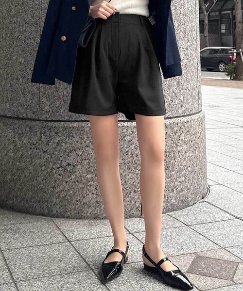 KOBE LETTUCE（コウベレタス）の「[ 春名亜美さんコラボ ]選べる3丈リネンライクタックパンツ（その他パンツ・レディース・ピンク系/ブラック/ベージュ系/ピンク/ブルー系/ブラック系/ベージュ/ブルー/グレー系/アイボリー系/ブラック系2・M2/M3/M1）」の2枚目の写真