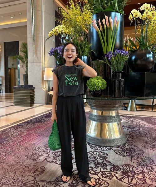 KOBE LETTUCE（コウベレタス）の「[ 春名亜美さんコラボ ]選べる3丈リネンライクタックパンツ（その他パンツ・レディース・ピンク系/ブラック/ベージュ系/ピンク/ブルー系/ブラック系/ベージュ/ブルー/グレー系/アイボリー系/ブラック系2・M2/M3/M1）」の17枚目の写真