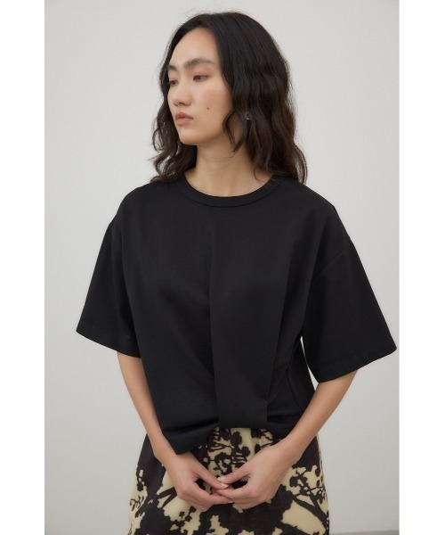 crie conforto(クリーコンフォルト)の「タックヘムショートプルオーバー(Tシャツ/カットソー・レディース・オフホワイト/ブラック/ピンク・FREE)」の1枚目の写真