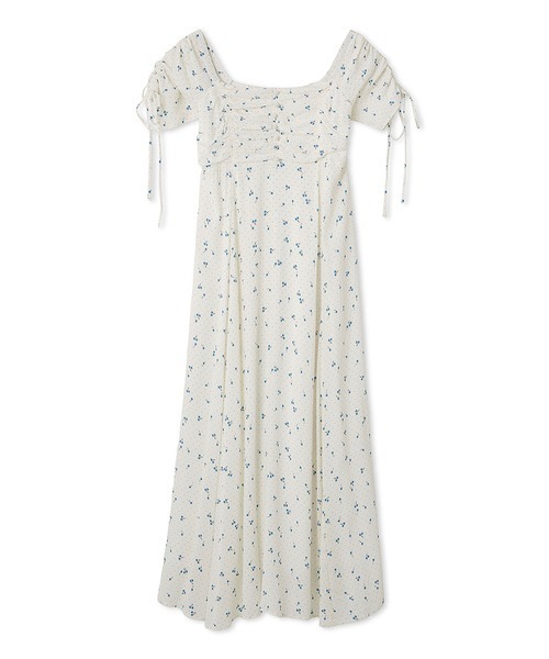 FURFUR(ファーファー)の「【WEB限定カラー】チェリー柄プリントワンピース(ワンピース・レディース・サックスブルー/ブラック/レッド/ホワイト・FREE)」の2枚目の写真