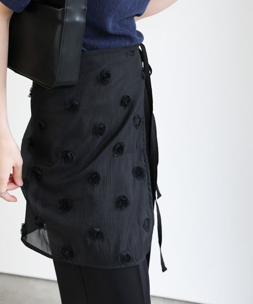 select MOCA（セレクトモカ）の「フラワーラップスカート（スカート・レディース・アイボリー/ブラック・FREE）」の16枚目の写真