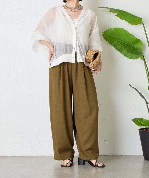 Jena espace merveilleux（ジェナ　エスパスメルヴェイユ）の「【真夏も涼しく着れる】シアーボタンカーディガン（カーディガン/ボレロ・レディース・グレー/ブラック/オフホワイト・FREE）」の11枚目の写真