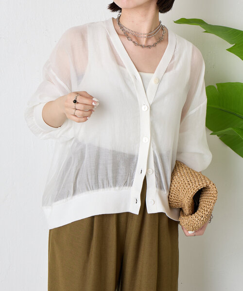 Jena espace merveilleux（ジェナ　エスパスメルヴェイユ）の「【真夏も涼しく着れる】シアーボタンカーディガン（カーディガン/ボレロ・レディース・グレー/ブラック/オフホワイト・FREE）」の14枚目の写真