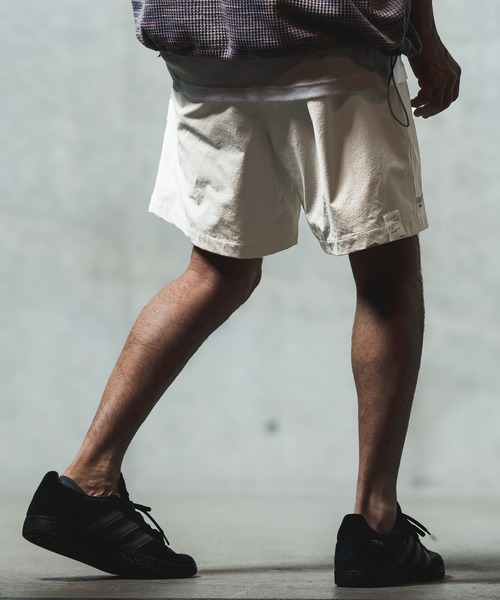 GLIMCLAP(グリムクラップ)の「mp13548- Mini-ripstop nylon fabric shorts ショートパンツ(その他パンツ・メンズ・ブラック/ナチュラル・S/M/L)」の16枚目の写真
