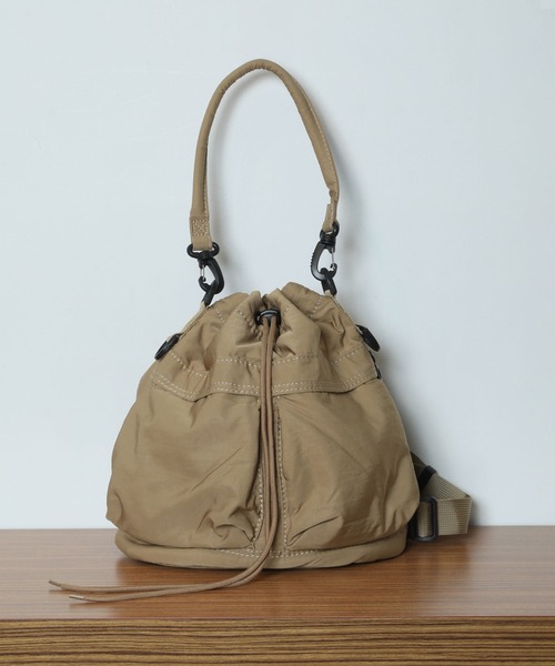 Munich(ミューニック)の「ポリエステルウェザーヘルメットバッグ(ショルダーバッグ・レディース・ベージュ/ブラック/ライトグレー/グリーン/レッド/パープル/オレンジ/カーキ・FREE)」の15枚目の写真