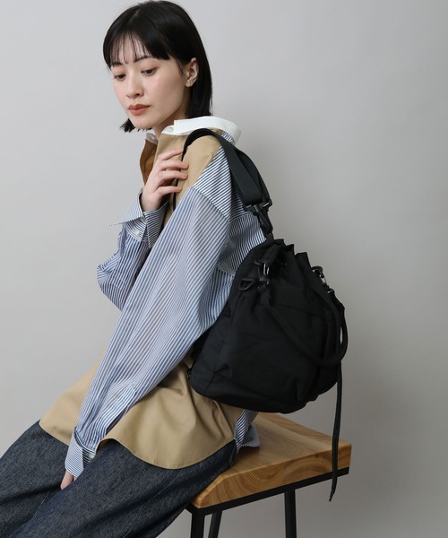 Munich(ミューニック)の「ポリエステルウェザーヘルメットバッグ(ショルダーバッグ・レディース・ベージュ/ブラック/ライトグレー/グリーン/レッド/パープル/オレンジ/カーキ・FREE)」の19枚目の写真