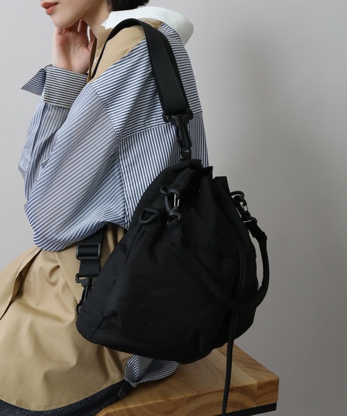 Munich(ミューニック)の「ポリエステルウェザーヘルメットバッグ(ショルダーバッグ・レディース・ベージュ/ブラック/ライトグレー/グリーン/レッド/パープル/オレンジ/カーキ・FREE)」の20枚目の写真