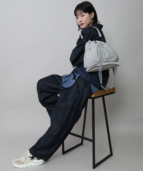 Munich(ミューニック)の「ポリエステルウェザーヘルメットバッグ(ショルダーバッグ・レディース・ベージュ/ブラック/ライトグレー/グリーン/レッド/パープル/オレンジ/カーキ・FREE)」の22枚目の写真