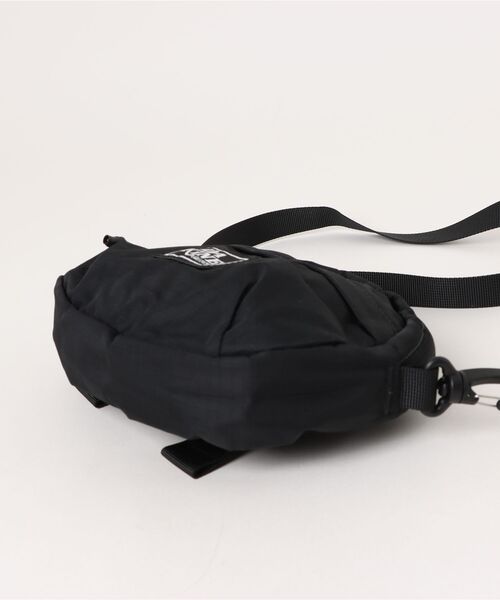 DAKINE（ダカイン）の「DAKINE メンズ JOEY OVAL CROSSBODY ショルダーバッグ 【2025年春夏モデル】/ダカインミニショルダーバック（ショルダーバッグ・メンズ・ブラック・FREE）」の4枚目の写真